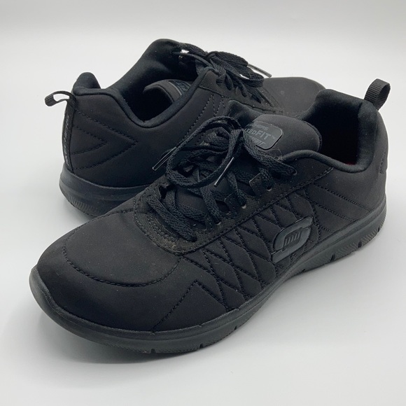 Skechers Shoes - Skechers Black Relaxed Fit Slip Resistant Shoes 7